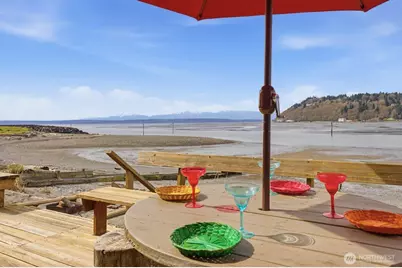 8208 Sandy Hook Drive, Clinton, WA 98236 - Photo 19