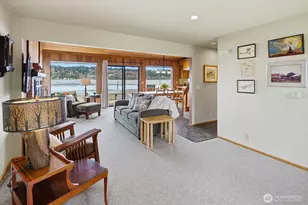 8208 Sandy Hook Dr, Clinton, WA 98236 - Photo 7