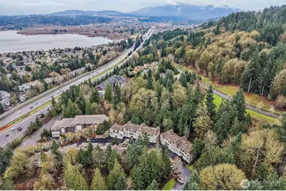 18505 SE Newport Way #C214, Issaquah, WA 98027 - Photo 29