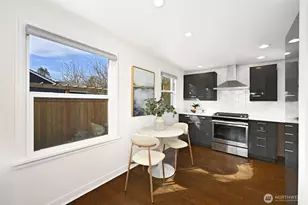 2849 36th Ave W, Seattle, WA 98199 - Photo 11