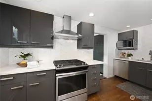 2849 36th Ave W, Seattle, WA 98199 - Photo 13