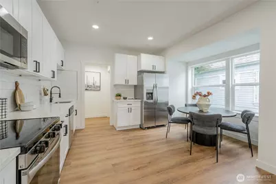 1315 E Marine View Drive, Everett, WA 98201 - Photo 7