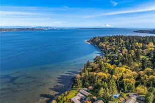 11676 Sunrise Dr, Bainbridge Island, WA 98110 - Photo 39