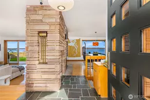 11676 Sunrise Dr, Bainbridge Island, WA 98110 - Photo 7