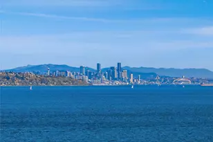 11676 Sunrise Dr, Bainbridge Island, WA 98110 - Photo 37