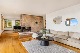 11676 Sunrise Dr, Bainbridge Island, WA 98110 - Photo 15