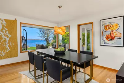 11676 Sunrise Drive, Bainbridge Island, WA 98110 - Photo 17