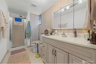 701 N Fruitdale Road, Sedro Woolley, WA 98284 - Photo 15