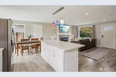 3709 NE 9th Court, Renton, WA 98056 - Photo 5