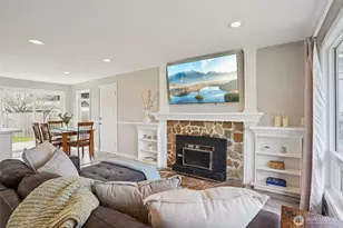 3709 NE 9th Ct, Renton, WA 98056 - Photo 7