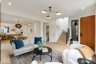 7421 Bagley Avenue N, Seattle, WA 98103 - Photo 13