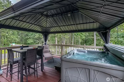 9203 Kootenai Drive, Anderson Island, WA 98303 - Photo 15