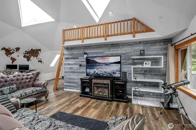 9203 Kootenai Drive, Anderson Island, WA 98303 - Photo 3