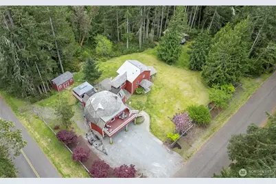 9203 Kootenai Drive, Anderson Island, WA 98303 - Photo 39