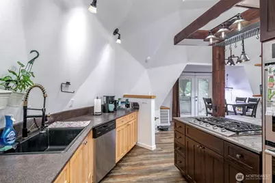 9203 Kootenai Drive, Anderson Island, WA 98303 - Photo 11