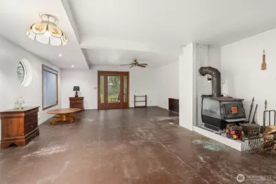 728 Dakota Street, Raymond, WA 98577 - Photo 7