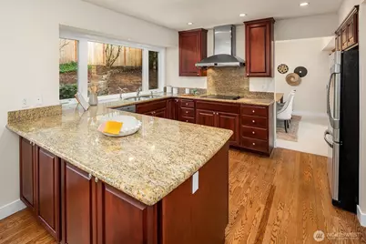 6220 146th Place SE, Bellevue, WA 98006 - Photo 11