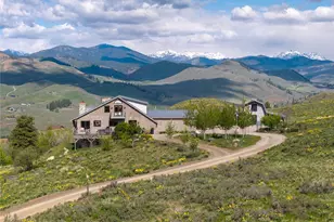 8 Deer Trails Way, Winthrop, WA 98862 - Photo 5