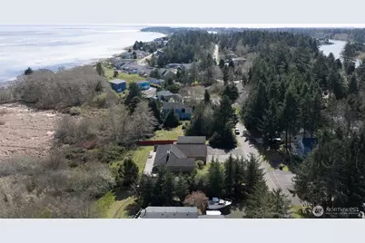 138 Olympic View Avenue NE, Ocean Shores, WA 98569 - Photo 25