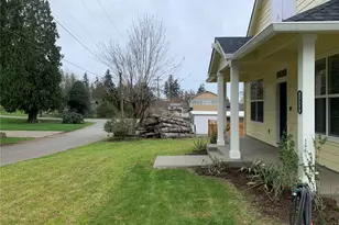 2439 Cedar St E, Port Orchard, WA 98366 - Photo 3