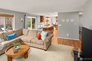 4079 240th Pl SE, Sammamish, WA 98029 - Photo 11