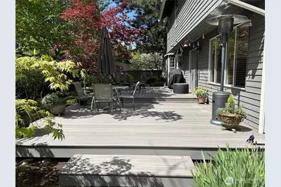 4079 240th Place SE, Sammamish, WA 98029 - Photo 33