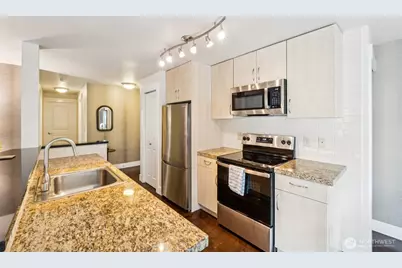 22910 90th Avenue W #B201, Edmonds, WA 98026 - Photo 9