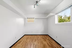 720 9th St SW, Puyallup, WA 98371 - Photo 13