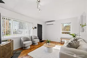 720 9th St SW, Puyallup, WA 98371 - Photo 5