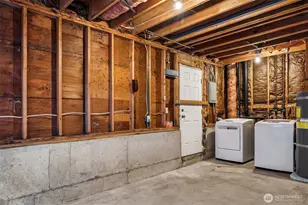 2601 E Aloha St, Seattle, WA 98112 - Photo 17