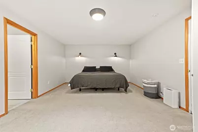 5647 Black Lake Boulevard SW, Olympia, WA 98512 - Photo 9