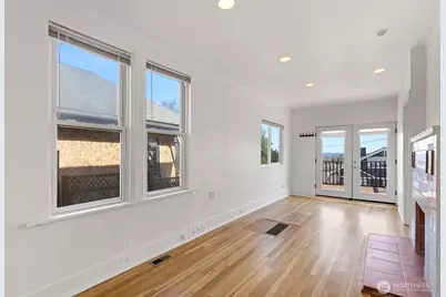 913 24th Avenue E, Seattle, WA 98112 - Photo 13