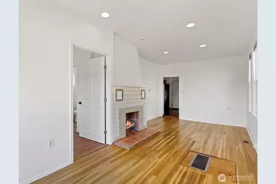 913 24th Avenue E, Seattle, WA 98112 - Photo 15