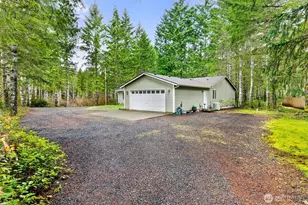 70 E Capital Peak Dr, Shelton, WA 98584 - Photo 21