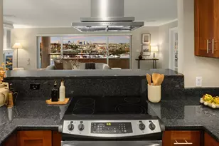 2565 Dexter Ave N, Seattle, WA 98109 - Photo 21