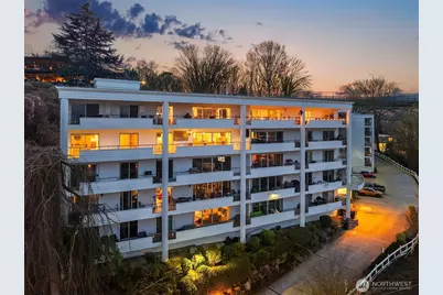 2565 Dexter Ave N #401, Seattle, WA 98109 - Photo 35