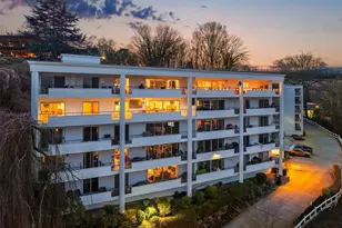 2565 Dexter Ave N, Seattle, WA 98109 - Photo 35