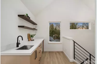 806 B S Rose Street, Seattle, WA 98108 - Photo 11