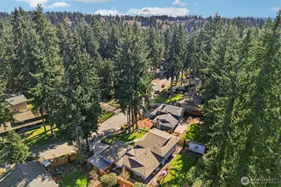 9207 120th Avenue SE, Newcastle, WA 98056 - Photo 37