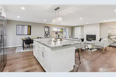 9207 120th Avenue SE, Newcastle, WA 98056 - Photo 7