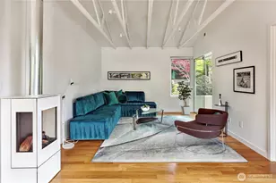 3203 E James St, Seattle, WA 98122 - Photo 13