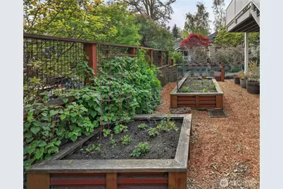 3203 E James Street, Seattle, WA 98122 - Photo 33
