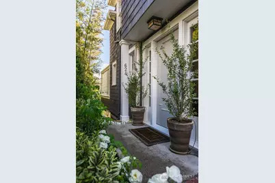 624 35th Avenue, Seattle, WA 98122 - Photo 3
