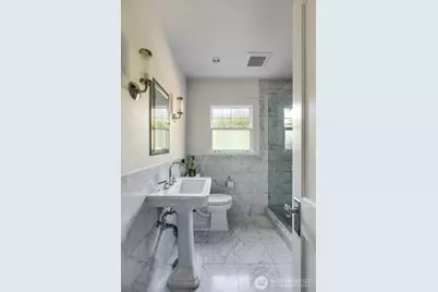 719 35th Avenue, Seattle, WA 98122 - Photo 23