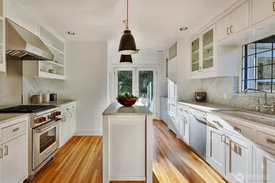 719 35th Avenue, Seattle, WA 98122 - Photo 11