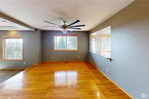 17290 Soundview Rd, Mount Vernon, WA 98274 - Photo 7