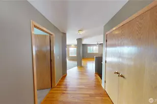 17290 Soundview Rd, Mount Vernon, WA 98274 - Photo 9