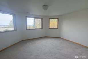 17290 Soundview Rd, Mount Vernon, WA 98274 - Photo 31