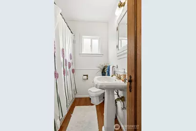 2819 NW 68th Street, Seattle, WA 98117 - Photo 13