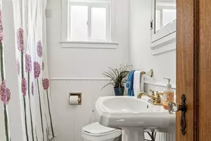 2819 NW 68th St, Seattle, WA 98117 - Photo 13